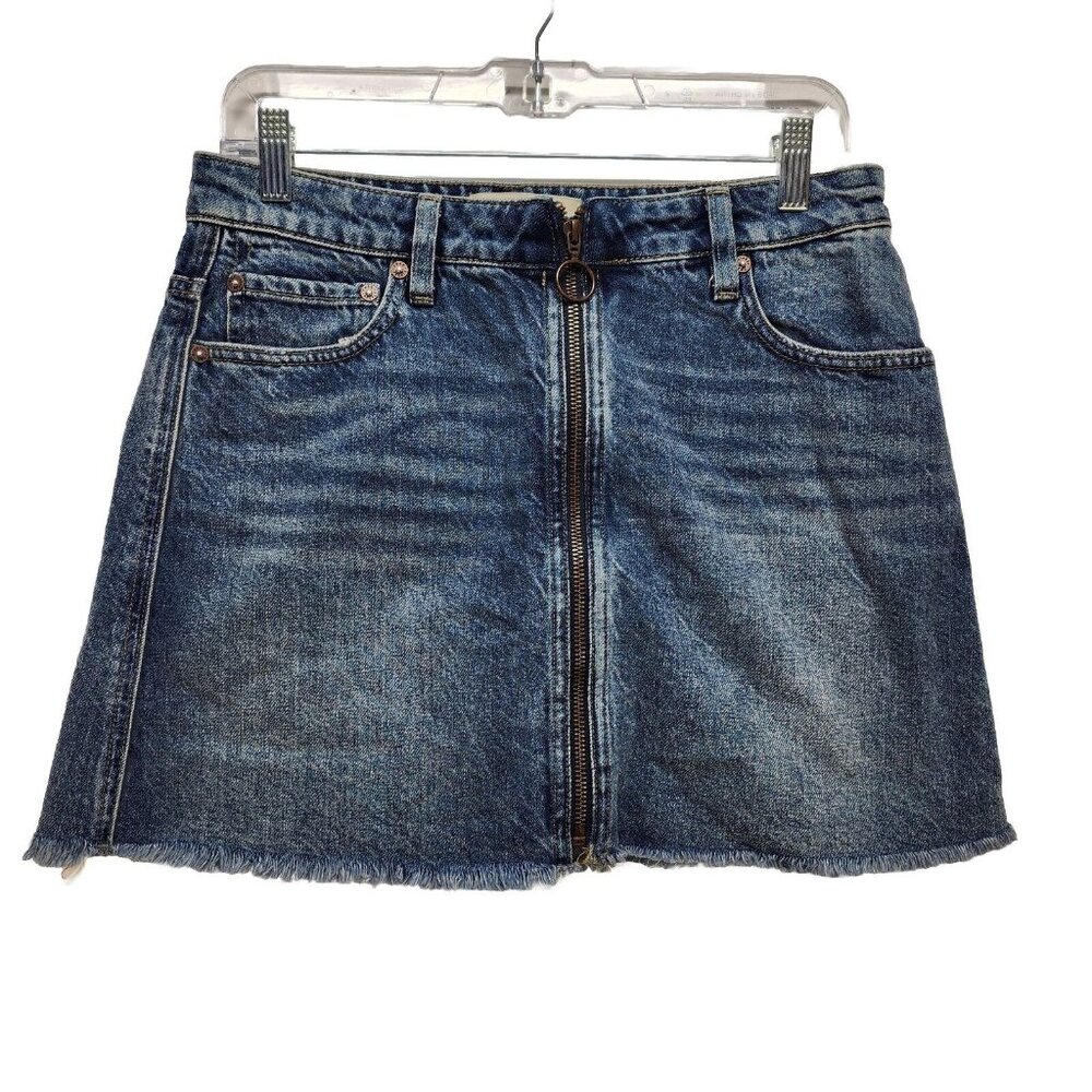 WE THE FREE Skirt Size 28 Women’s Denim Zip It Up Front Mini Blue